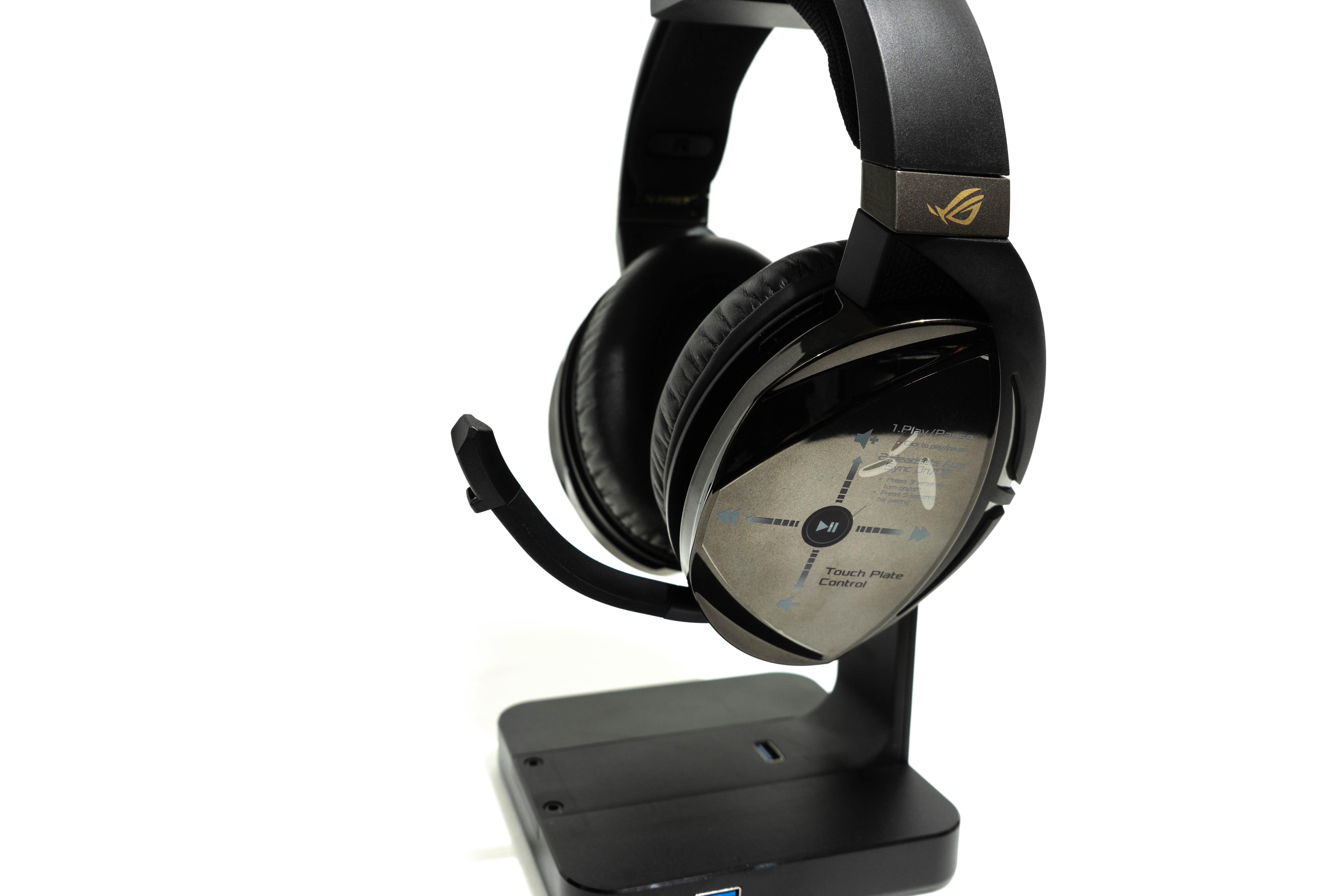 Walking Into A Virtual World Asus Rog Strix Fusion 700 Gaming Headset Review Epic Pc