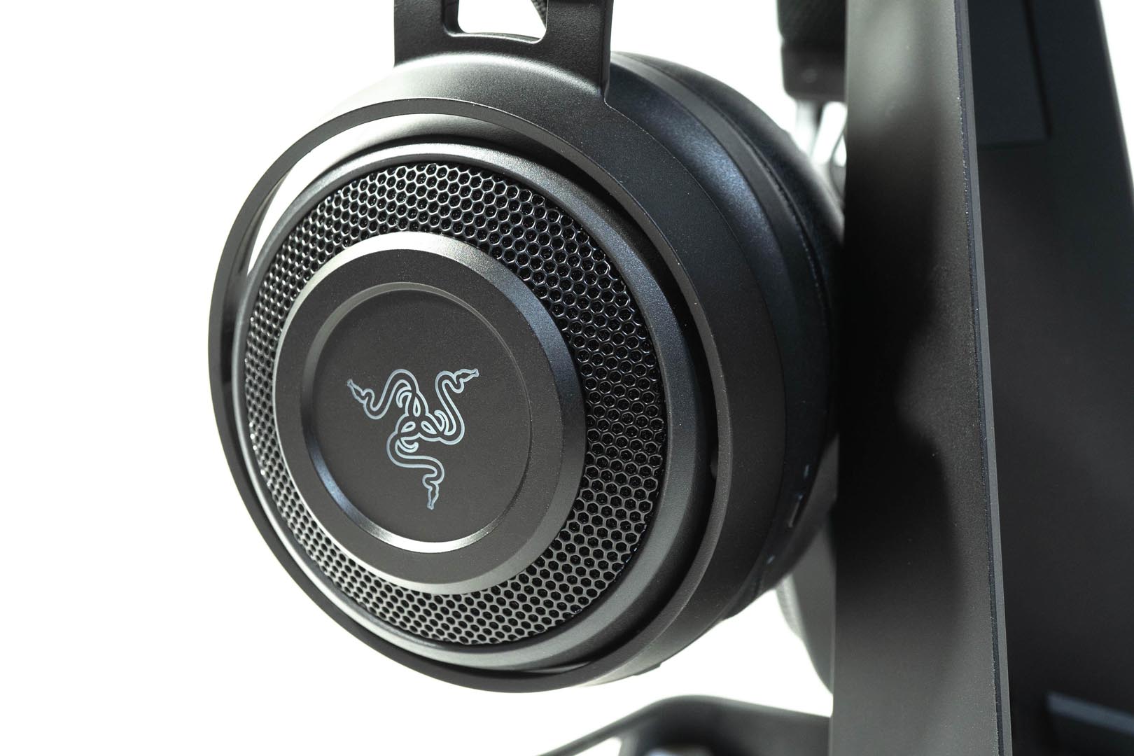 The Immersive Gaming Experience Razer Nari Gaming Headset Unbox Review Epic Pc