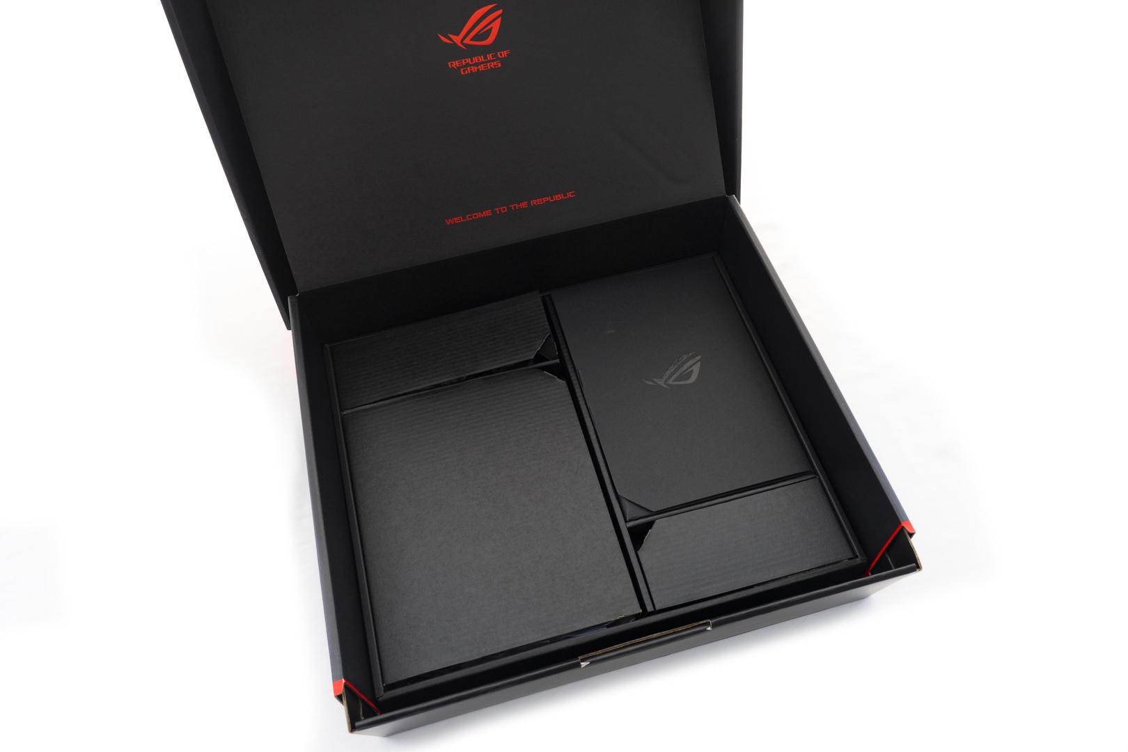 MAXIMISE THE POWER! THE NEW ROG MAXIMUS XII EXTREME UNBOX | EPIC PC